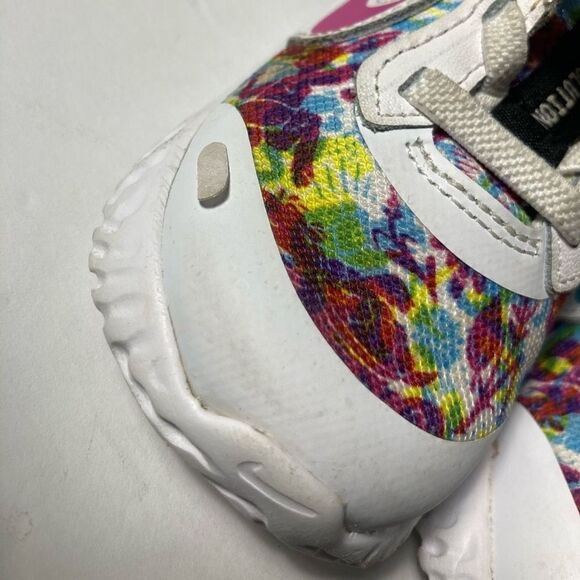 Nike Revolution 5 Fable Size 4C CW1605-100 - Picture 9 of 9